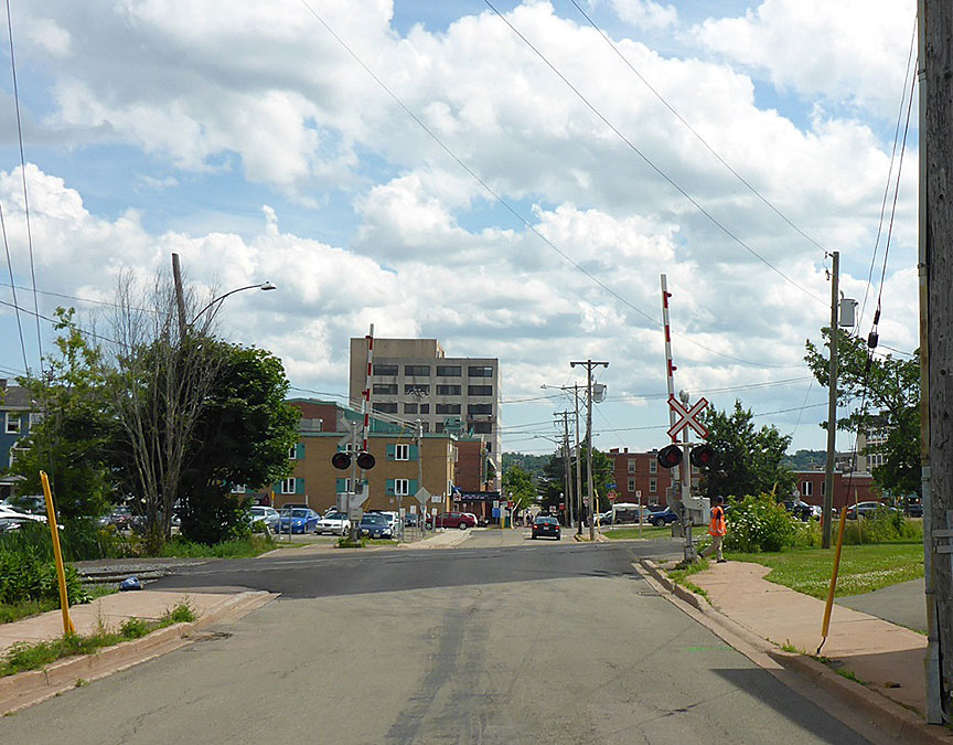Image of the Robinson Street public crossing looking towards Main Street in Moncton, NB