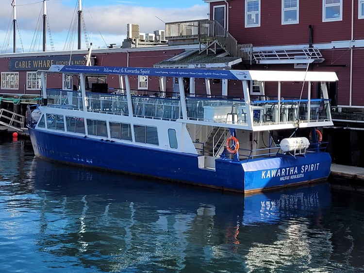 Le Kawartha Spirit, amarré au quai Cable dans le port de Halifax (Source : BST)