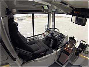 Image du poste de travail du conducteur d'un autobus à étage