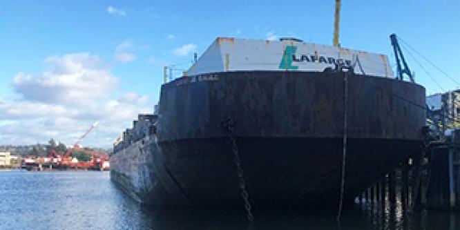 <h2>Investigation report: Grounding of a barge in the Fraser River in November 2020</h2>